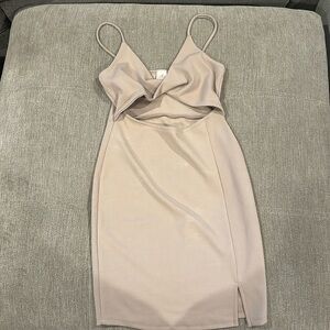 Mauve mini dress with cut out